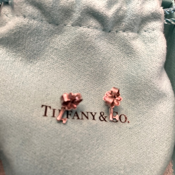 Tiffany &Co - Picture 4 of 8